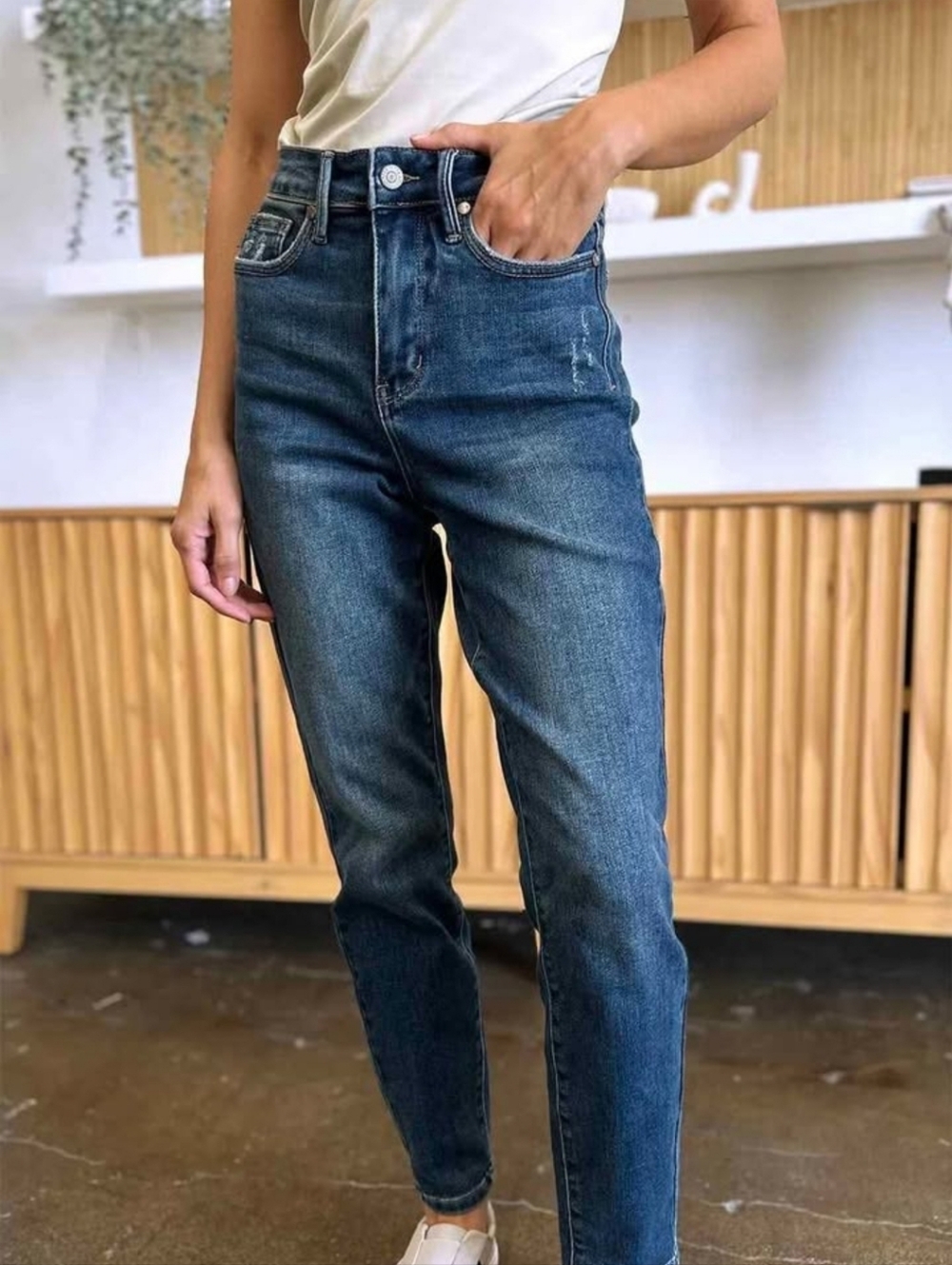 Judy Blue Full Size Tummy Control High Waist Slim Jeans. Size: 9/29 Style 88776
